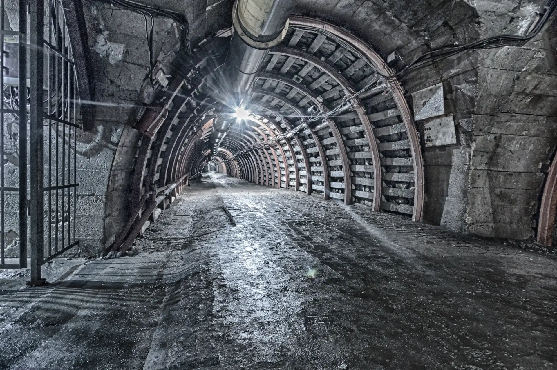 Underground mine tunnel